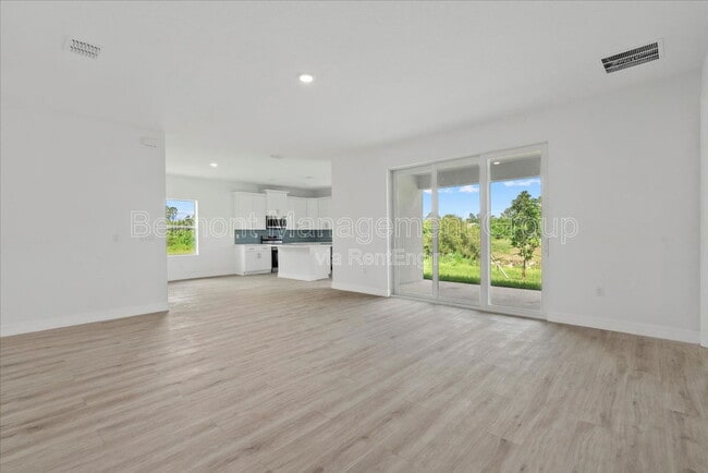 Foto del edificio - 5179 Arley Ct