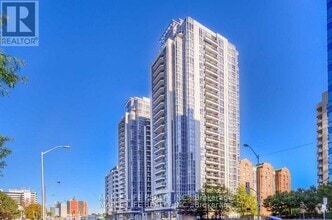 Building Photo - 5791-5791 Yonge St