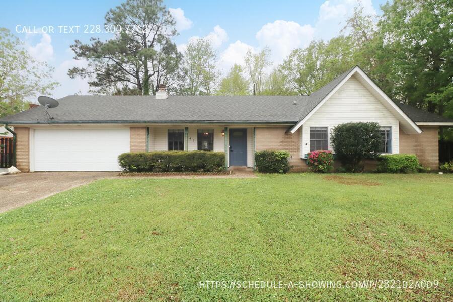 Primary Photo - 647 Ridge Dr