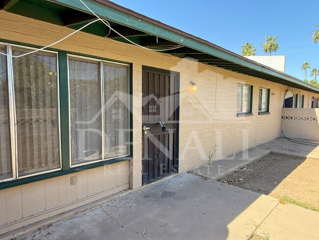 Building Photo - 4719 N 15th Ave