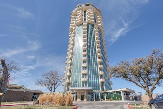 Building Photo - 5900 Mosteller Dr