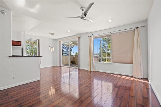 Building Photo - Spacious Open-Concept Summerlin Home with Balcony, Fireplace & Ensuite Bedrooms