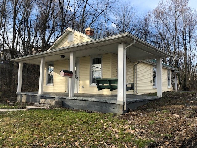 Primary Photo - 316 Maple Street