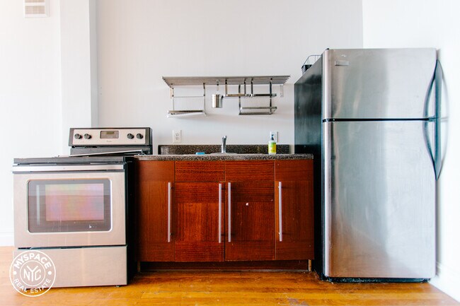 Building Photo - 1087 Flushing Ave