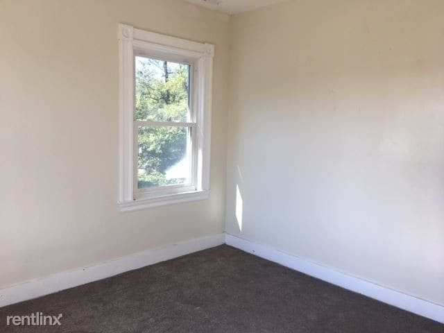 Building Photo - 3804 W Rogers Ave