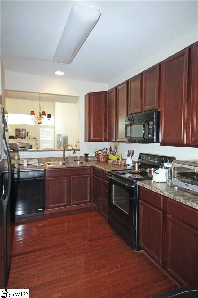 Building Photo - 308 Majesty Ct