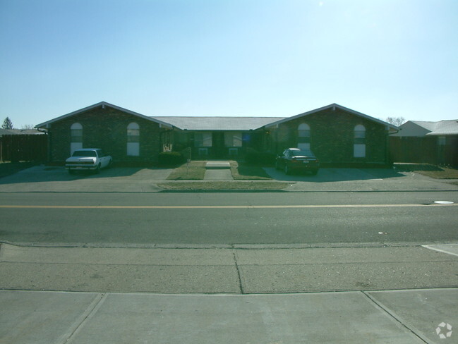 Building Photo - 5522 Fisher Dr