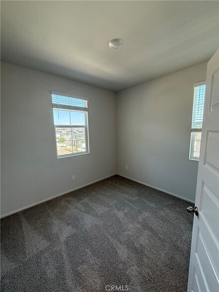 Foto del edificio - 40475 Melrose Dr