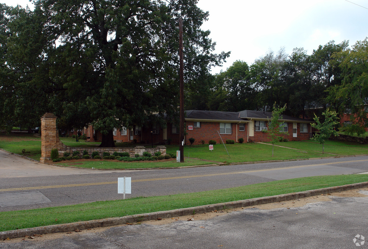 Primary Photo - Greensprings Gardens