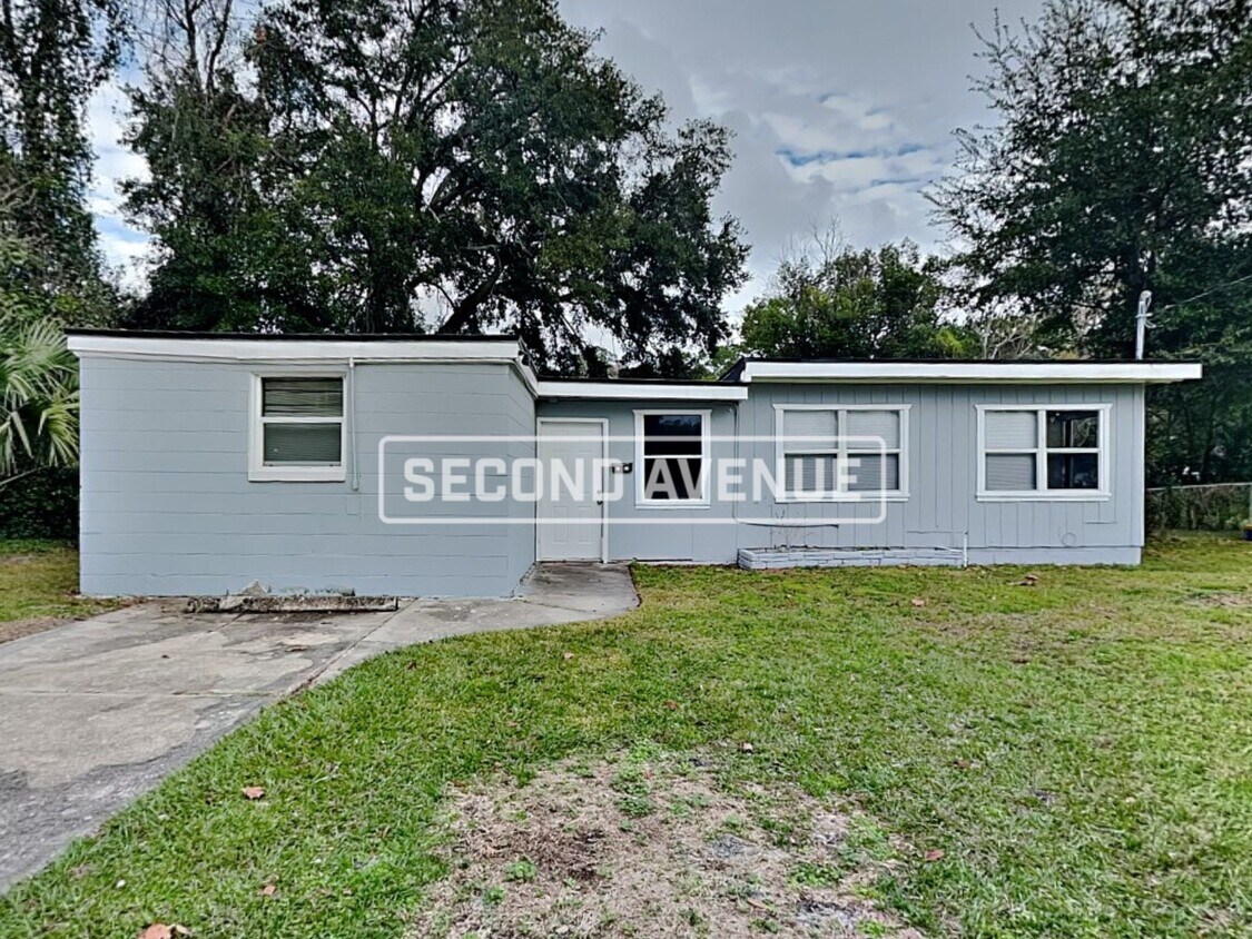 Foto principal - 7333 Roslyn RD