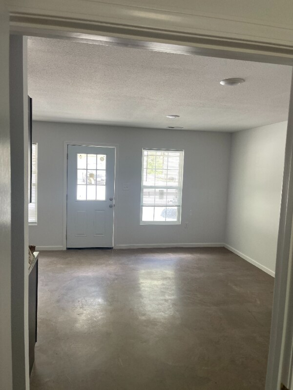 2753 Brody Ln Unit 8, Farmington, MO 63640 Room for Rent in