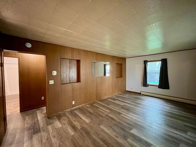 Building Photo - 2 Bed 1 Bath Single Family Home in Colby