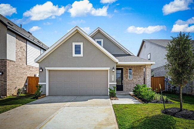 Foto del edificio - 5822 Majestic Sky Dr