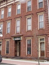 Building Photo - 136 E Water St