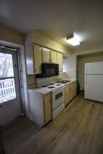 Building Photo - 112 Clinton St