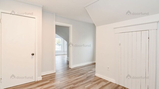 Foto del edificio - 144 Franklin St