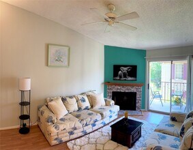 Building Photo - 2120 El Paseo St