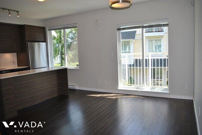 Photo du bâtiment - Cassia Apartment Rental 22-6965 Hastings S...