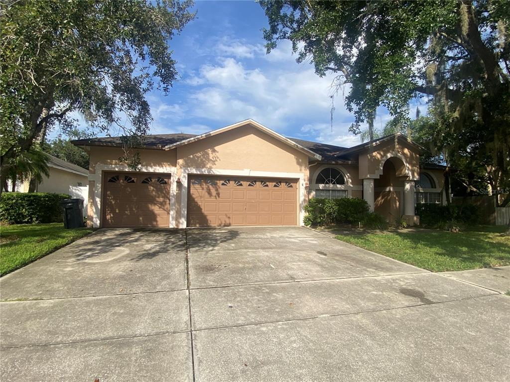 Foto principal - 1351 Distant Oaks Dr