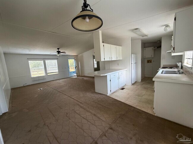 Foto del edificio - 5541 Sunkist Cir