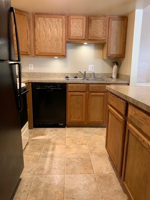 Foto del edificio - 10101 Prince Pl