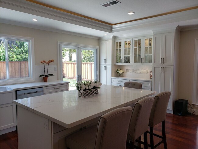 Foto del edificio - Valley Trails, Pleasanton 3 bd/2 ba., 18 m...