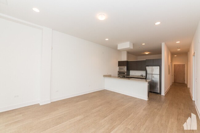Foto del edificio - 4718 N Kimball Ave