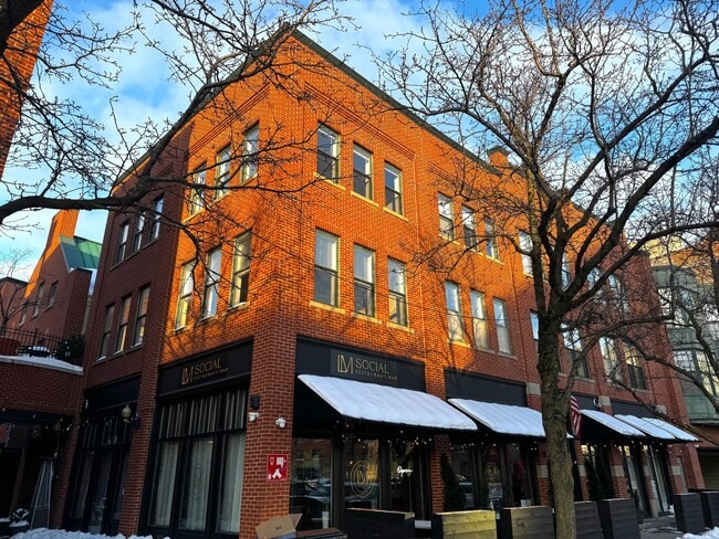 Building Photo - 133 Walton St