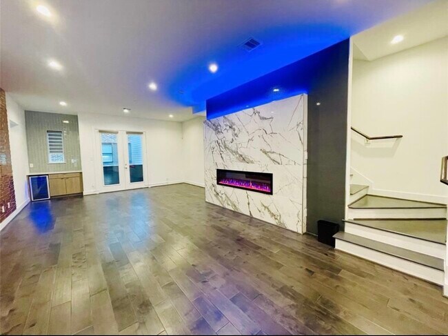 Foto del edificio - 5855 Dolores St