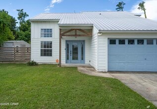 Building Photo - 6226 Wallace Rd