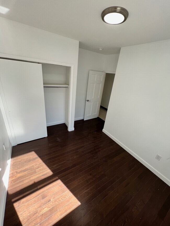 Foto del edificio - 758 46th St