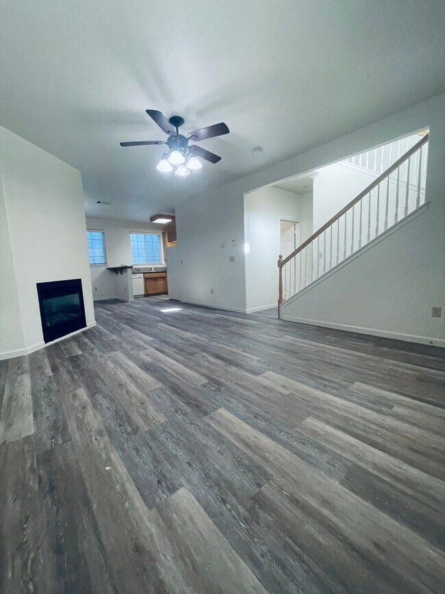 Foto del edificio - 18th Street, 718-720-722