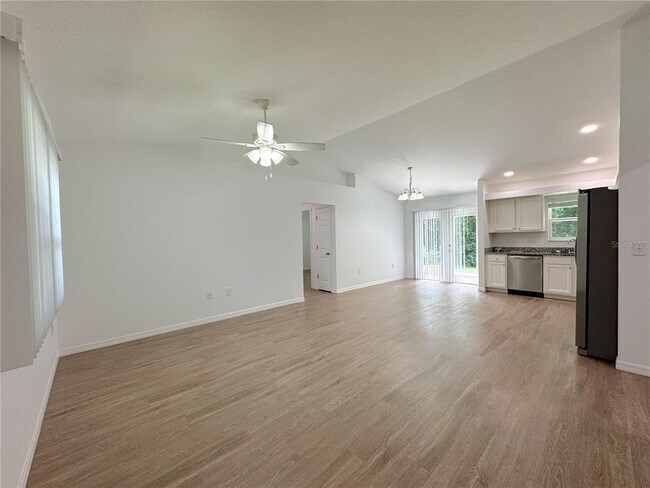 Foto del edificio - 2809 Garfield St W