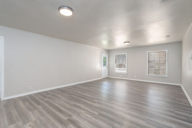 Foto del edificio - 1773 N 12th St