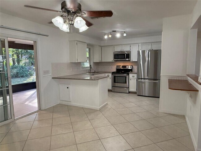 Foto del edificio - 6441 NW 65th Ave