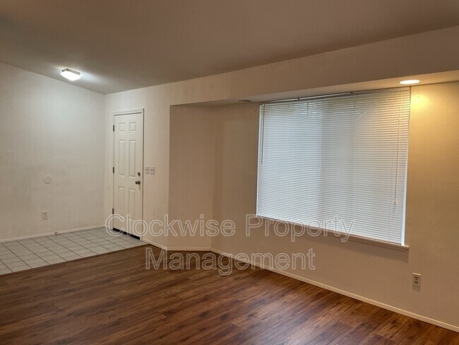 Foto del edificio - 9709 11th Ave Ct E