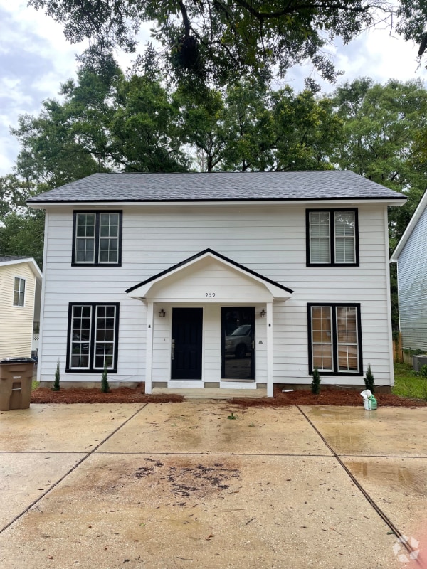 Building Photo - 959 McCay Ave