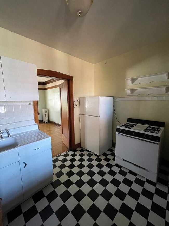 Foto del edificio - 4732 N Oakley Ave