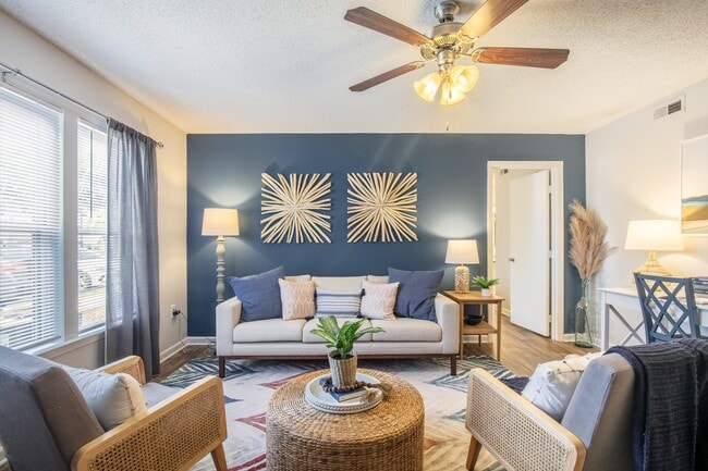 Photo - Hawthorne Commons Apartments