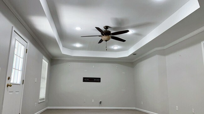 Foto del edificio - 330 Winford Pl
