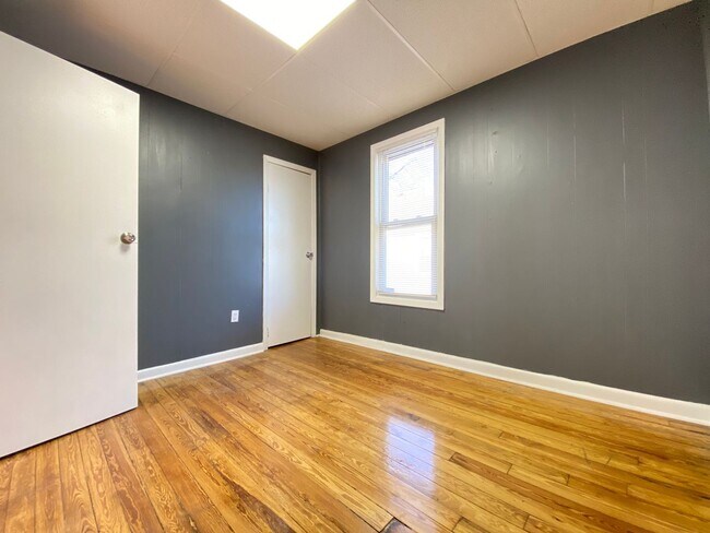 Foto del edificio - 4 Bedroom Home in Hammond