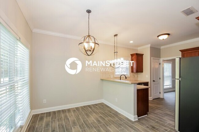 Foto del edificio - 3 Bedroom Pet-Friendly Home in Dallas, GA with Main Street Renewal
