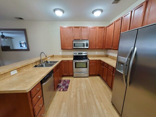 Foto del edificio - 5321 Warminster Dr