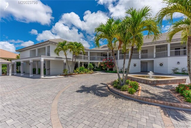 Foto del edificio - 900 NW Winters Creek Rd