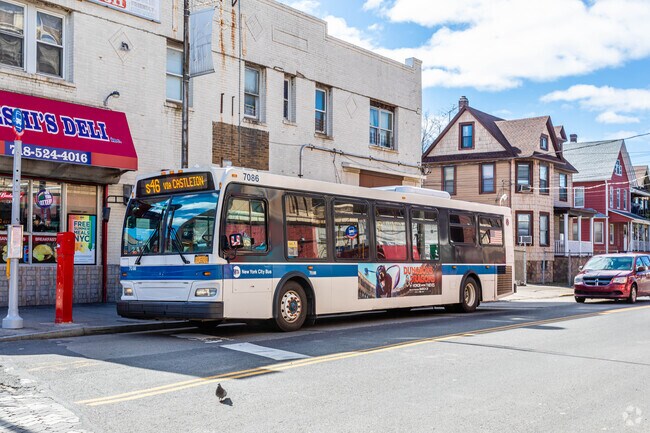Residents and visitors in West Brighton have easy access to public transportation.