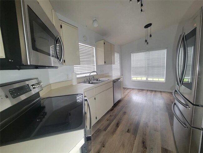 Building Photo - 9827 Dean Cove Ln