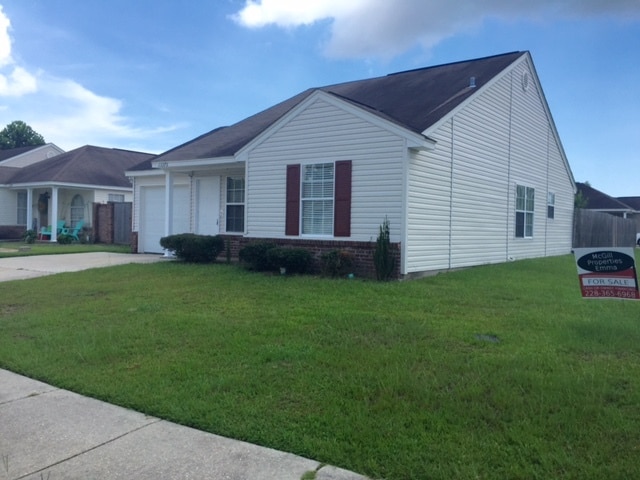 Building Photo - 13375 Chris Dr