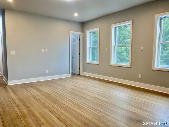 Foto del edificio - 218 Charles St