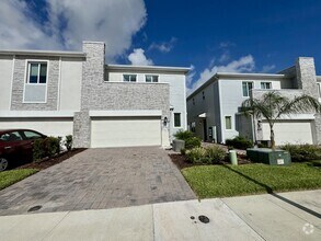 Building Photo - 336 Nine Iron Dr