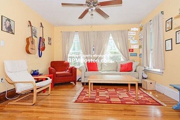 Foto del edificio - 8 Westerly St